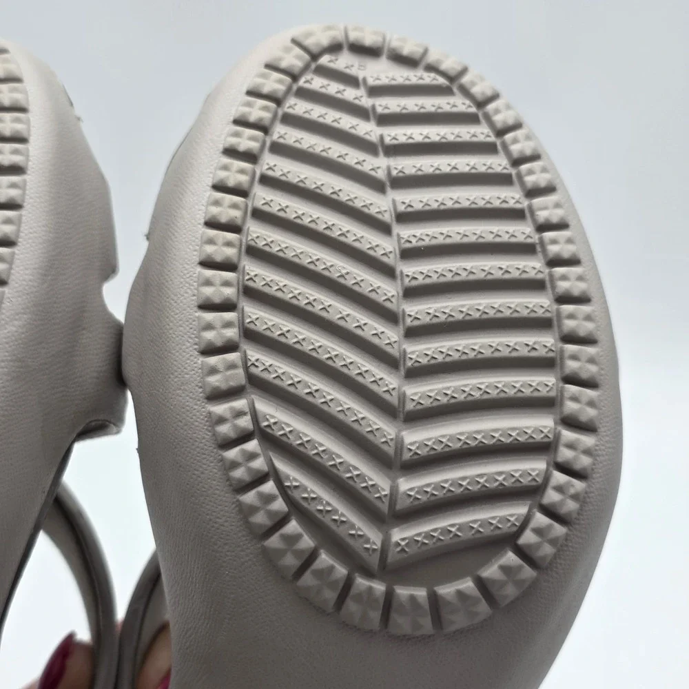 Crocs Shoes Womens Size 9 Platinum Pewter Cyprus IV Heeled Sandals 14558-0V0
